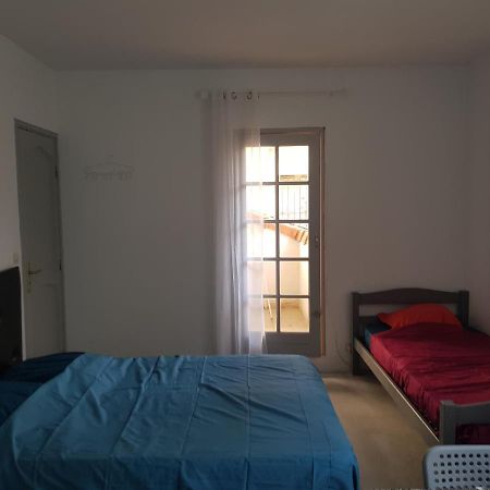 Studio Pour 3 Personnes Au Calme Dans Villa Nizza Kültér fotó